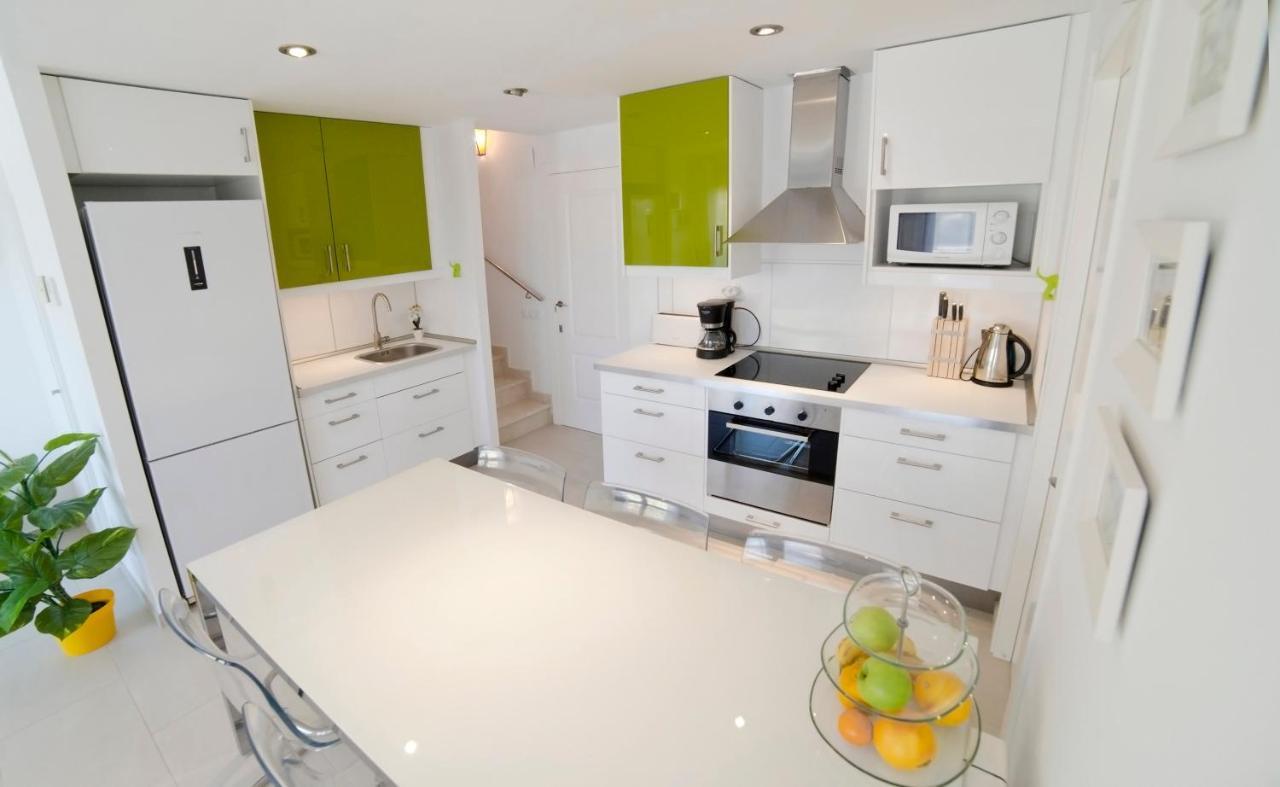 Apartament Tranquil Duplex In Sitges, Barcelona,Sea Views, Parking, Terrace Zewnętrze zdjęcie