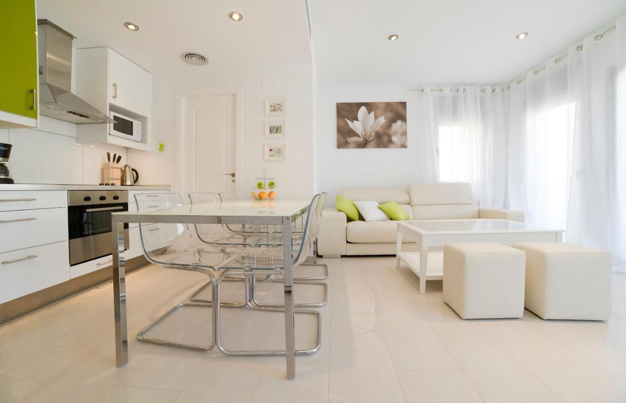 Apartament Tranquil Duplex In Sitges, Barcelona,Sea Views, Parking, Terrace Zewnętrze zdjęcie