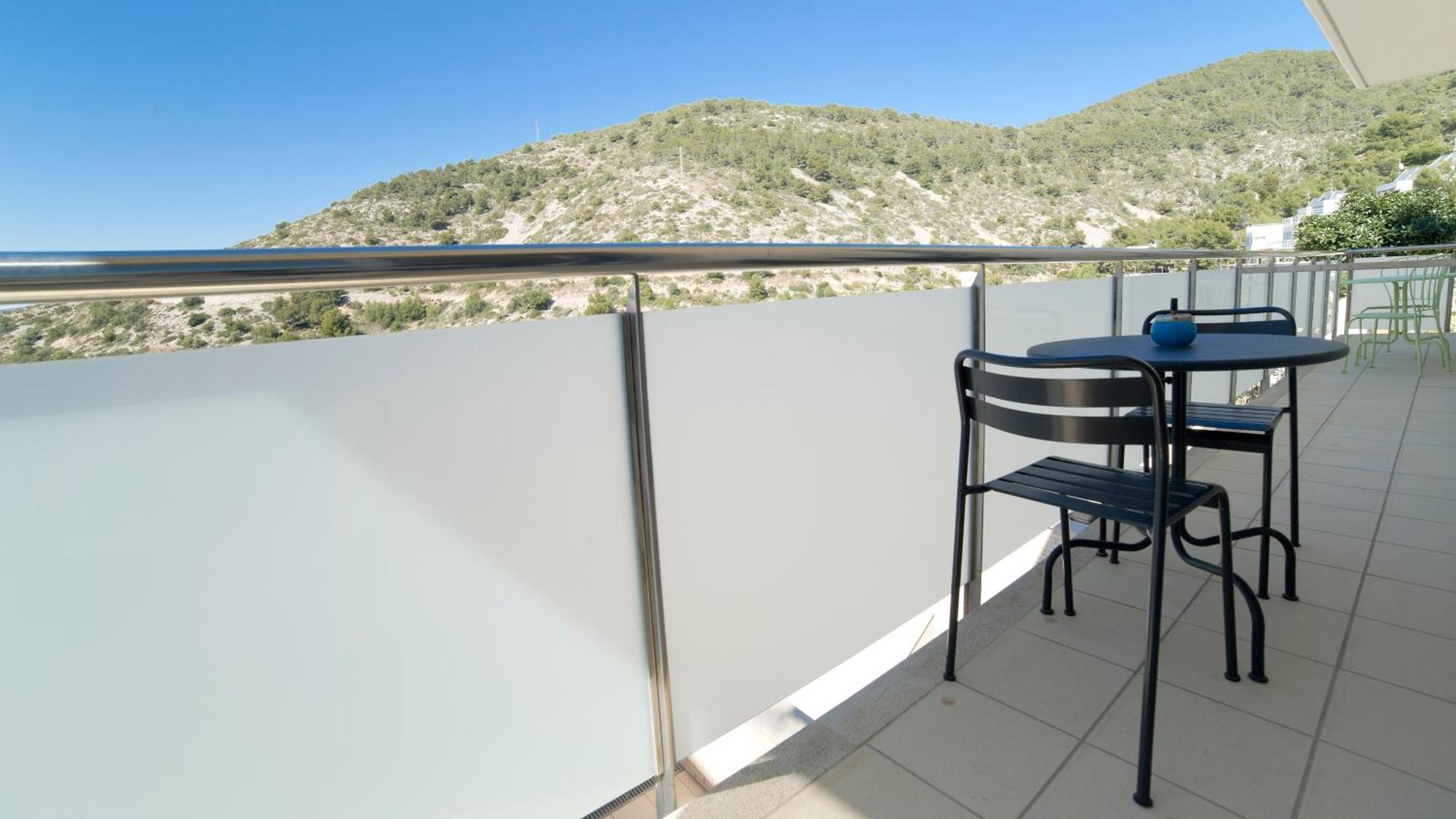 Apartament Tranquil Duplex In Sitges, Barcelona,Sea Views, Parking, Terrace Zewnętrze zdjęcie